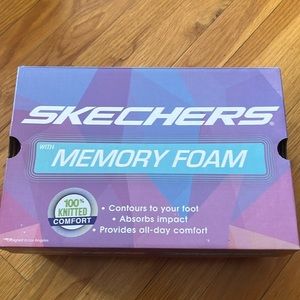 SKECHERS SUMMIT WOMENS SNEAKERS